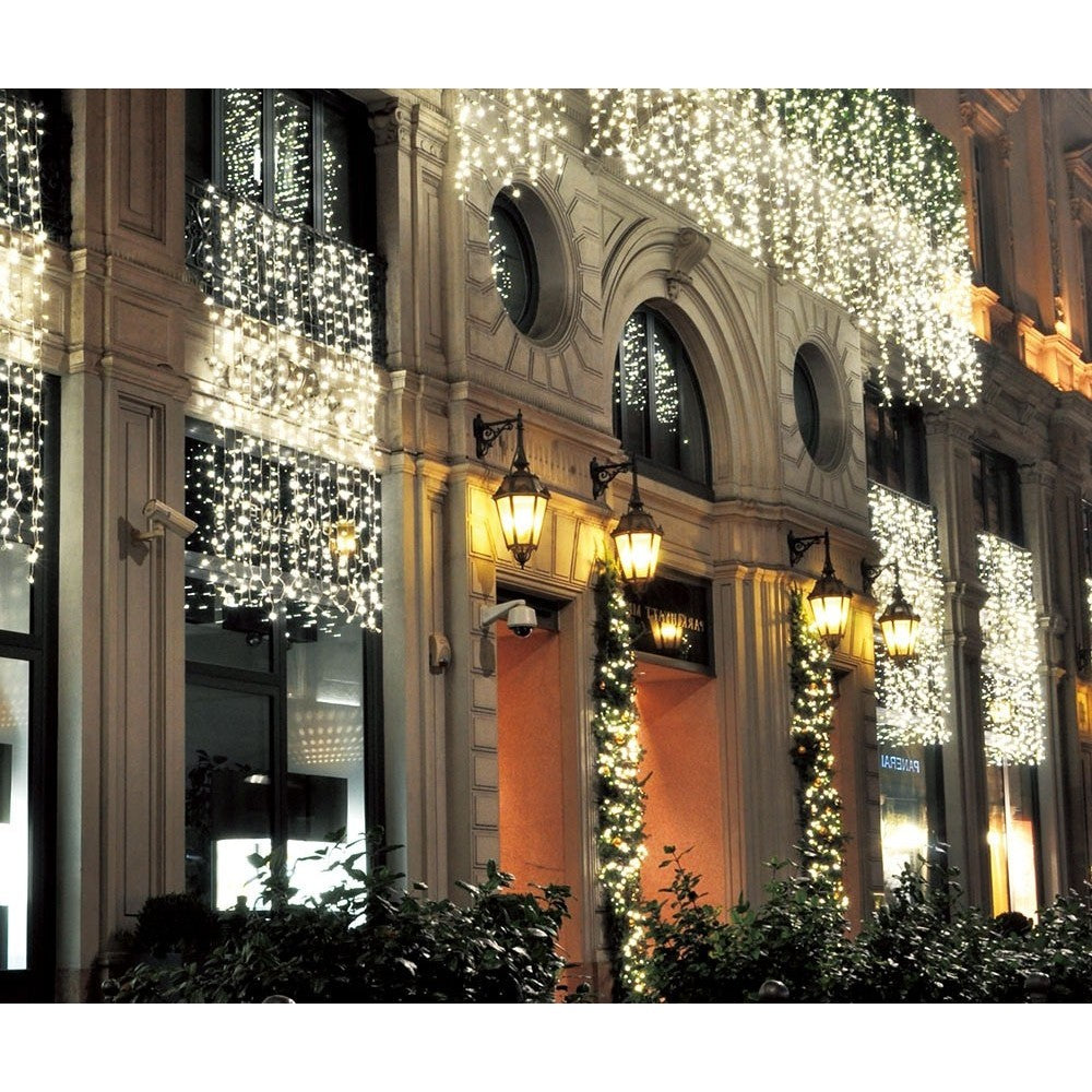 Instalatie Craciun Profesionala de Exterior IP65, Tip Perdea, 18m x 2m, 3600 Led-uri Mari, Alb rece, cu flash, Alimentator 1,5 m, Interconectabila, Fir negru, Vivimall - vivimall.ro