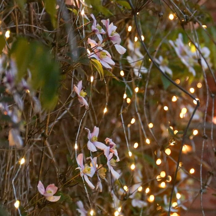 Instalatie Craciun Tip Turturi, IP44, 25 m, 715 Led-uri, Alb cald, 8 jocuri de lumini, 31 V, Interconectabila, Prelungitor 5 m inclus, Fir Cupru, Vivimall, Interior/Exterior - vivimall.ro