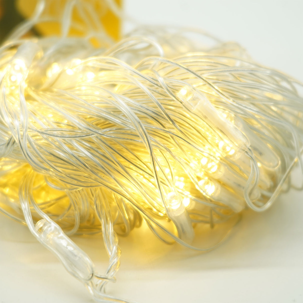 Instalatie Craciun Yoto, Tip Plasa, 1.5 m x 1.5 m, 120 LED-uri, Prelungitor 1.5 m, 8 Jocuri de Lumini, Interconectabila, Fir transparent, Interior/Exterior, Alb Cald - vivimall.ro