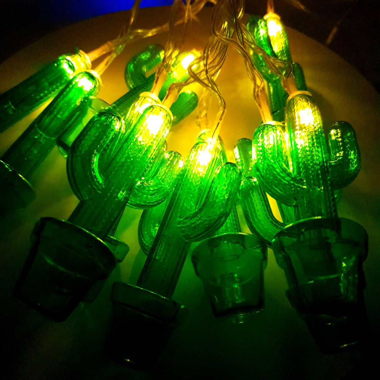 Instalatie de Craciun cu Baterii Fir Transparent Tip Sir 1.5 m 10 LED -uri Cactus Alb Cald - vivimall.ro