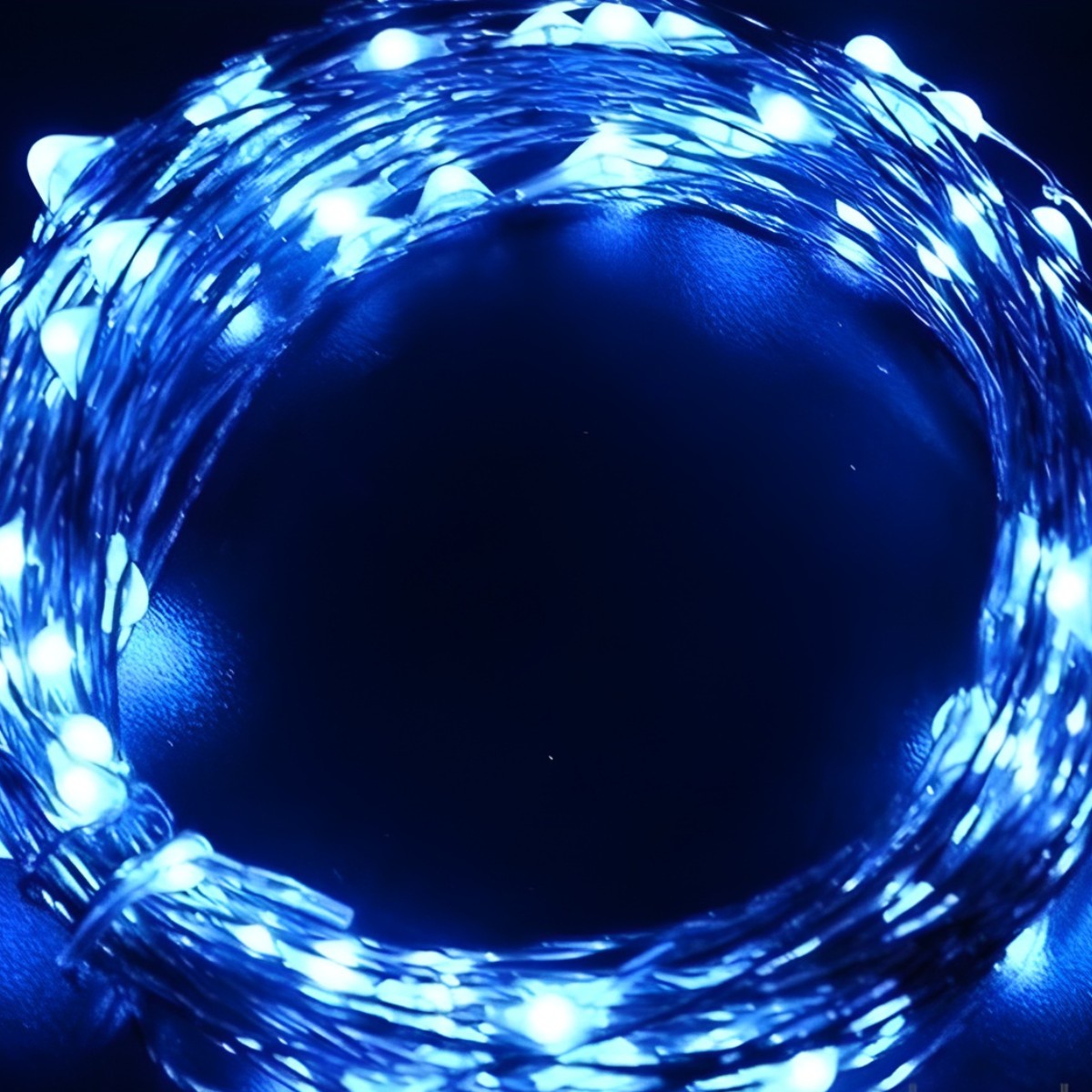 Instalatie de Craciun Liniara, Vivimall®, Tip Liniara, Fir Cupru, 8 Jocuri de Lumini, cu Telecomanda, 10 m, 100 Led-uri, Alimentare USB, 4.5V, Albastru