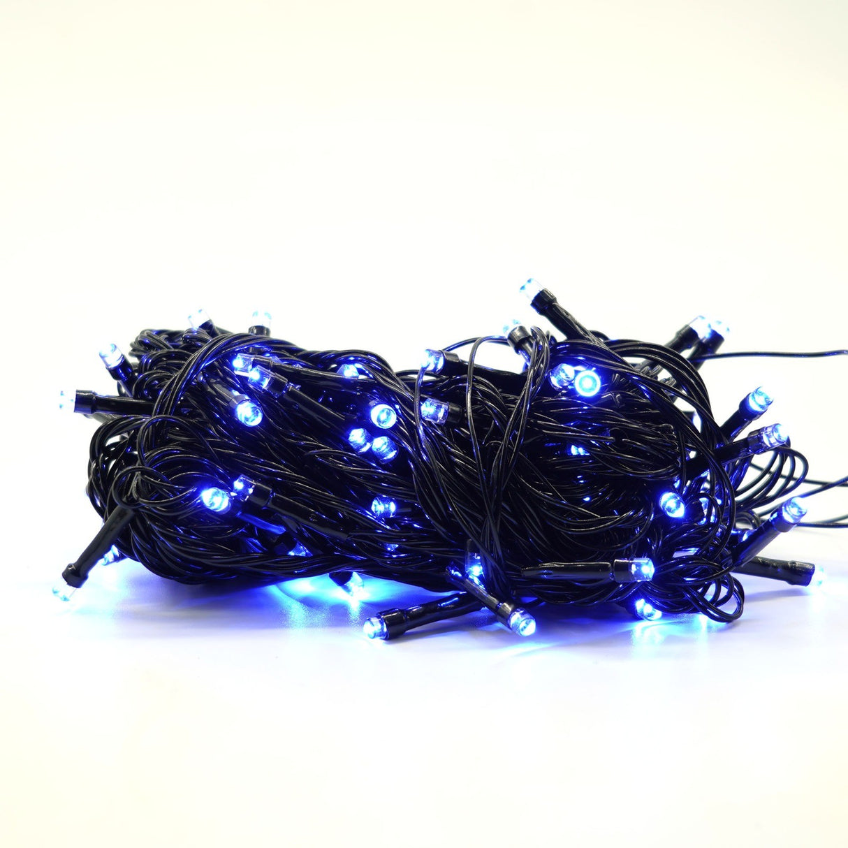 Instalatie de Craciun liniara Yoto, 10 m, din care 1 m cablu priza 220V, 100 LED, 8 jocuri de lumini, controler, fir negru, albastru - vivimall.ro