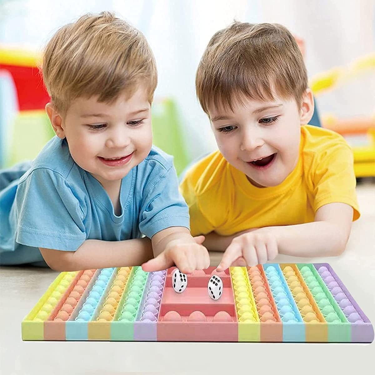 Joc din silicon interactiv antistres cu zaruri, Pop It Now and Flip It, Macarons - vivimall.ro