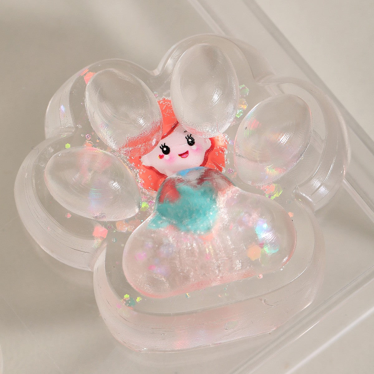 Jucarie Antistres Squishy, Vivimall, Labuta de Pisica Pufoasa, cu Revenire Lenta, 7 x 6.5 cm, Model Printesa, Multicolor - vivimall.ro