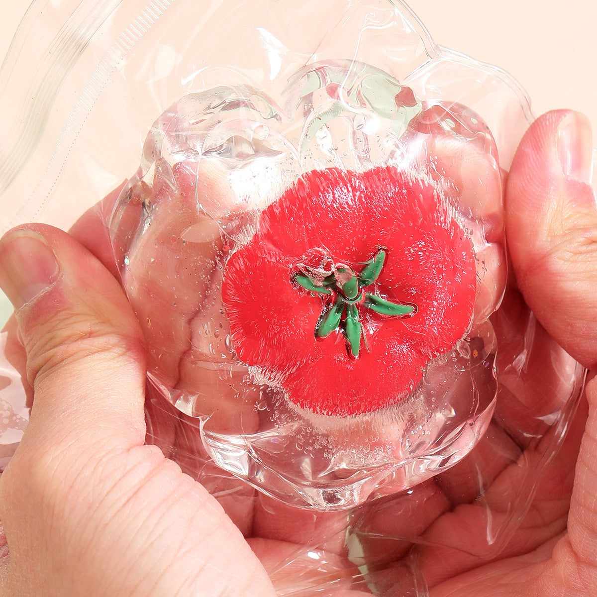 Jucarie Antistres Squishy, Vivimall, Labuta de Pisica Pufoasa, cu Revenire Lenta, 7 x 6.5 cm, Model Legume, Multicolor - vivimall.ro