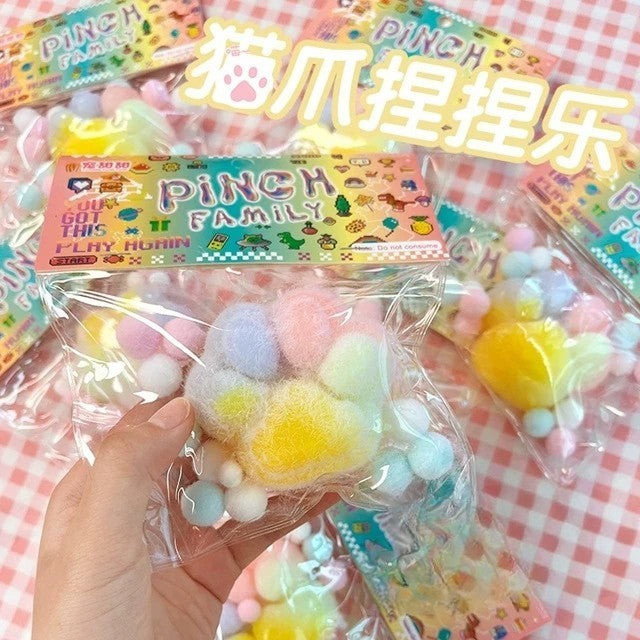 Jucarie Antistres Squishy, Vivimall, cu Revenire Lenta, Squeeze Pinch Family, Model Cat Paw, Pufoasa, Model Curcubeu, Ambalaj Transparent, Multicolor - vivimall.ro