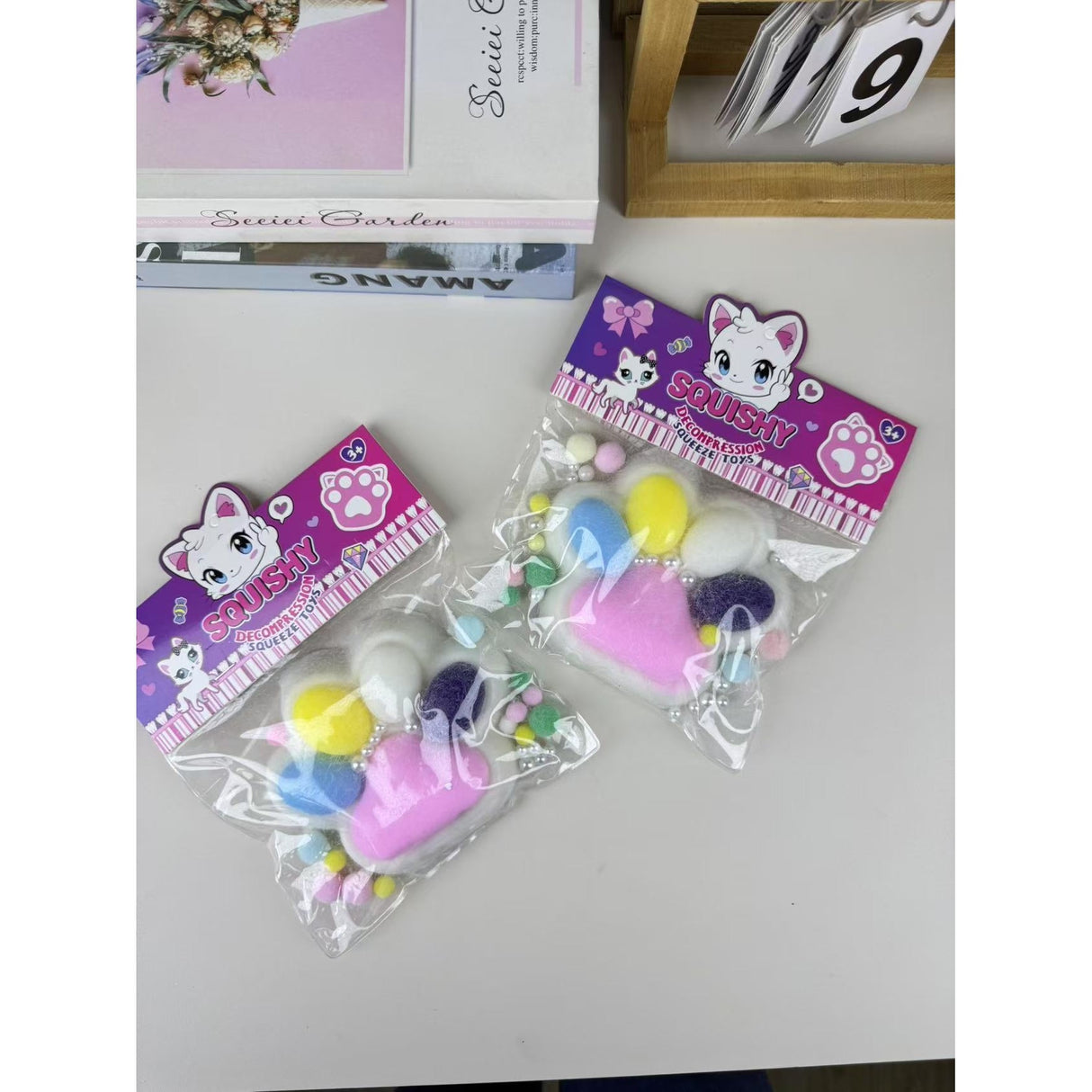 Jucarie Antistres Squishy, Vivimall, cu Revenire Lenta, Squeeze Toys, Model Cat Paw, 12.5x10.5 cm, 220g, +3 Ani, din TPR, Model 9, Multicolor - vivimall.ro