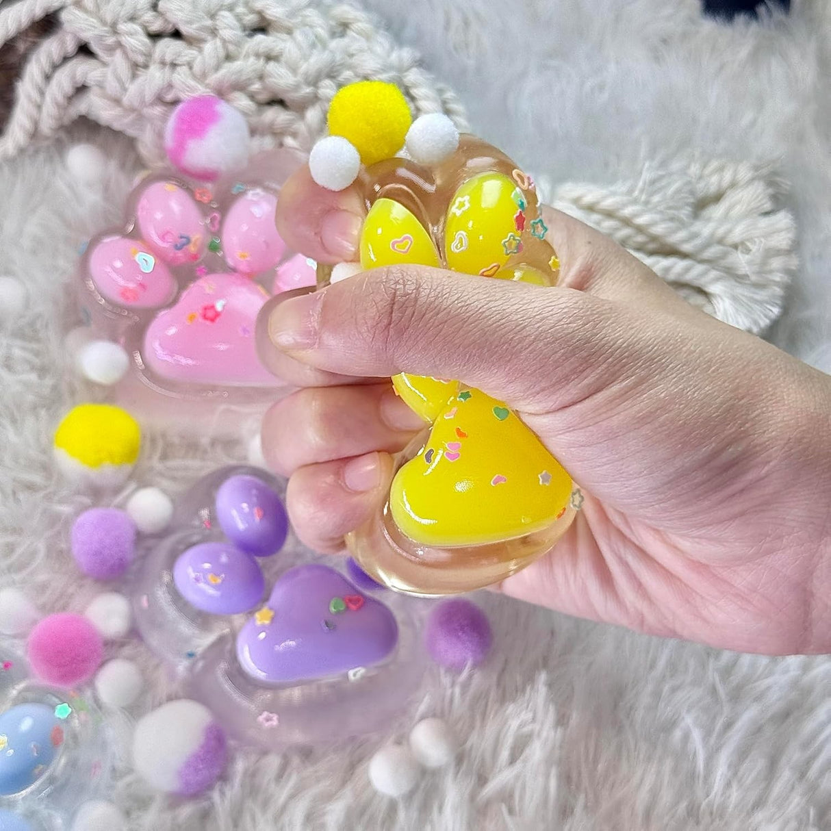 Jucarie Antistres Squishy, Vivimall, cu Revenire Lenta, Labuta de Pisica Pufoasa, 12.5x10.5 cm, Ambalaj Transparent, Model 6, Multicolor - vivimall.ro