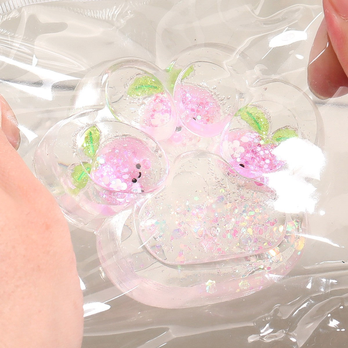 Jucarie Antistres Squishy, Vivimall, Labuta de Pisica Pufoasa, cu Revenire Lenta, 7 x 6.5 cm, Model 270532, Multicolor - vivimall.ro