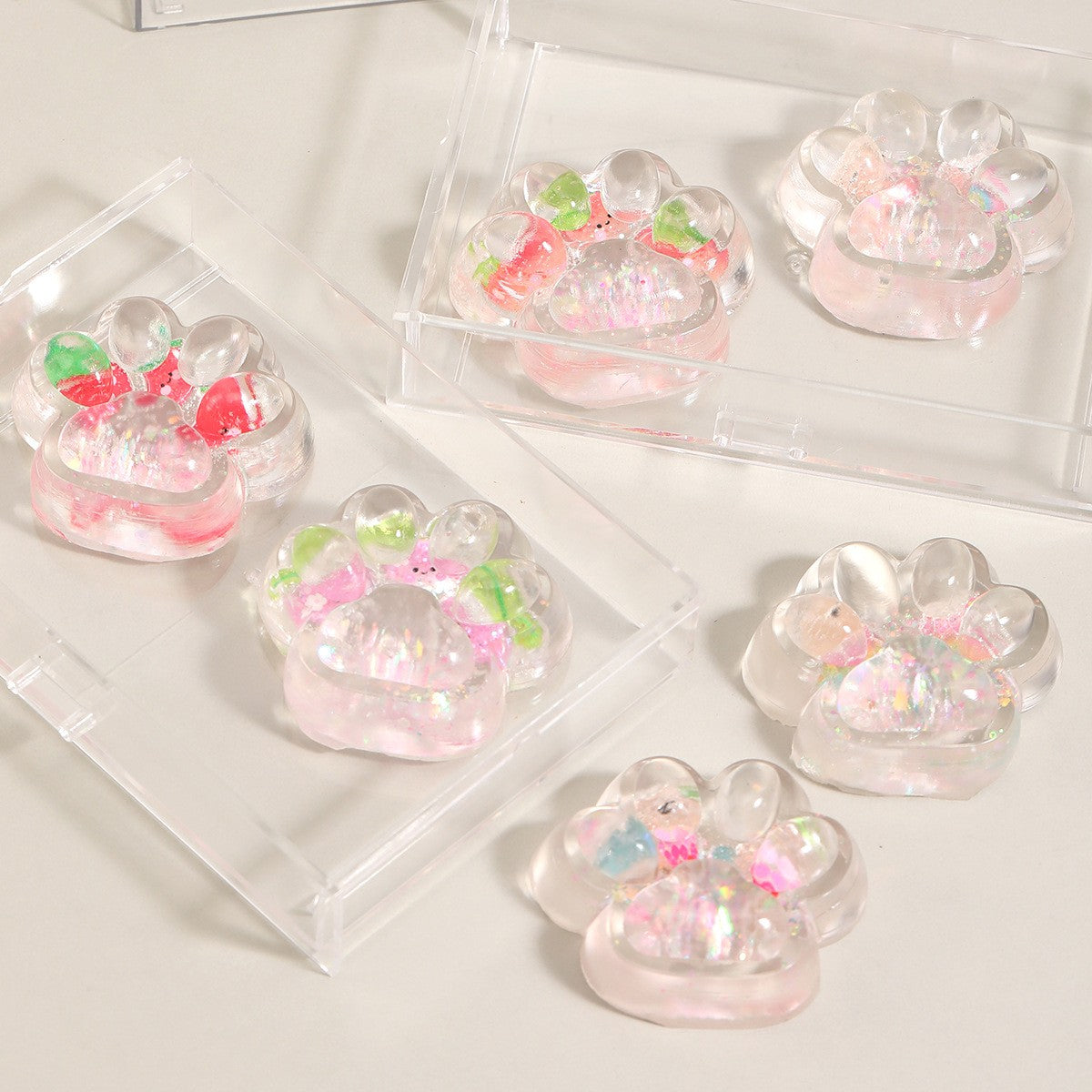 Jucarie Antistres Squishy, Vivimall, Labuta de Pisica Pufoasa, cu Revenire Lenta, 7 x 6.5 cm, Model 270532, Multicolor - vivimall.ro