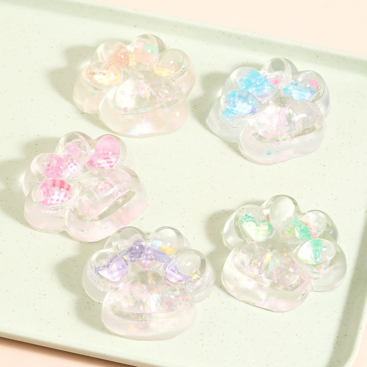 Jucarie Antistres Squishy, Vivimall, Labuta de Pisica Pufoasa, cu Revenire Lenta, 7 x 6.5 cm, Model Inima, Multicolor - vivimall.ro