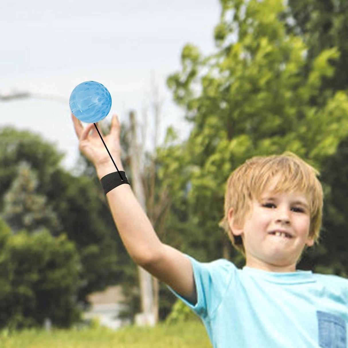 Jucarie Interactiva, Flippy, Minge Saltareata Crystal Ball, cu Banda Elastica, 6 cm, +7 Ani, din Plastic, Albastru