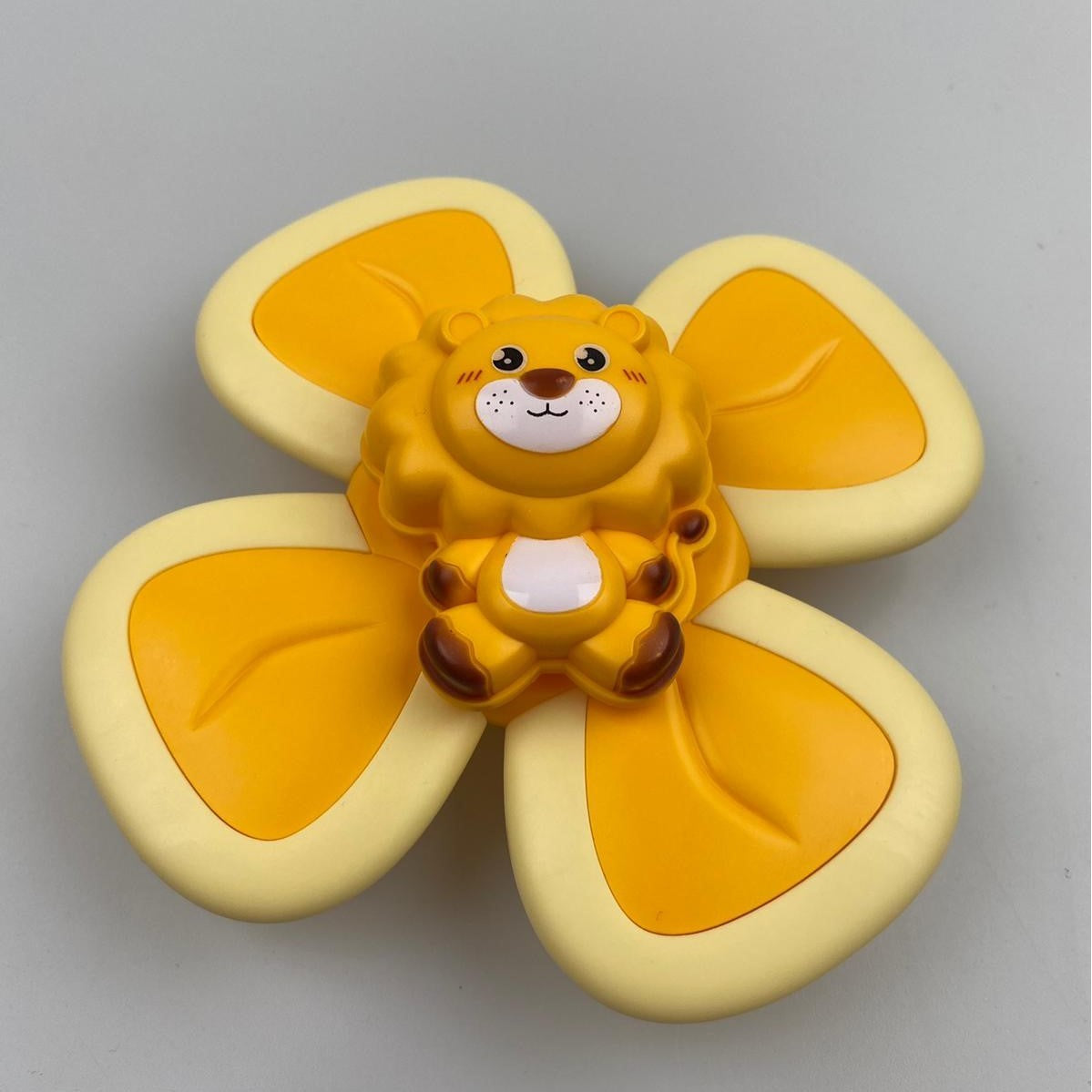 Jucarie Spinner pentru copii cu 4 laturi, Spinimals Premium Leu, Galben - vivimall.ro