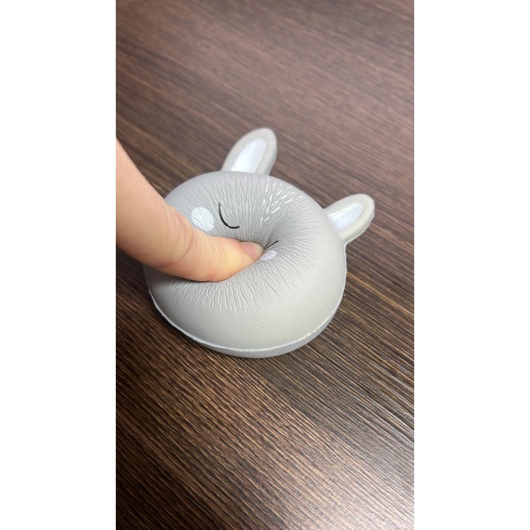 Jucarie Squish Toy Flippy, model pisica gri