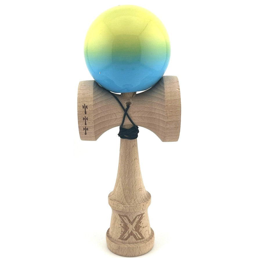 Kendama X Originala, Profesionala, Flippy, Big Cups V2, Super Sticky, Rulment Metalic cu Ata 55 cm, Galben/Verde/ albastru - vivimall.ro
