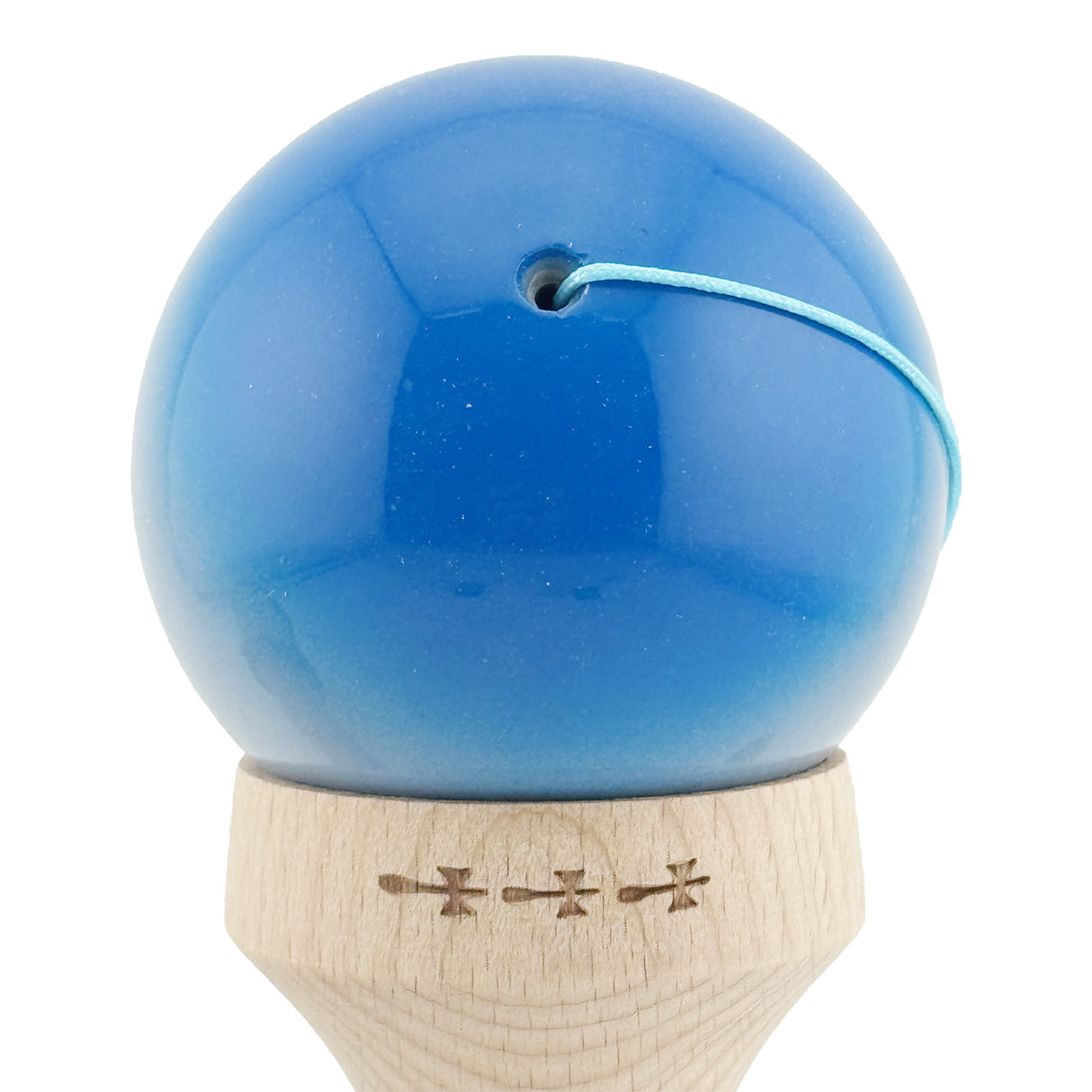 Kendama X Originala, Profesionala, Flippy, Super Sticky cu Cupe Mari KING SIZE V3, Gaura in Baza, Rulment Metalic, din lemn 18 cm, Ata 62/65 cm, Gradient Albastru/Gri/Bleu - vivimall.ro