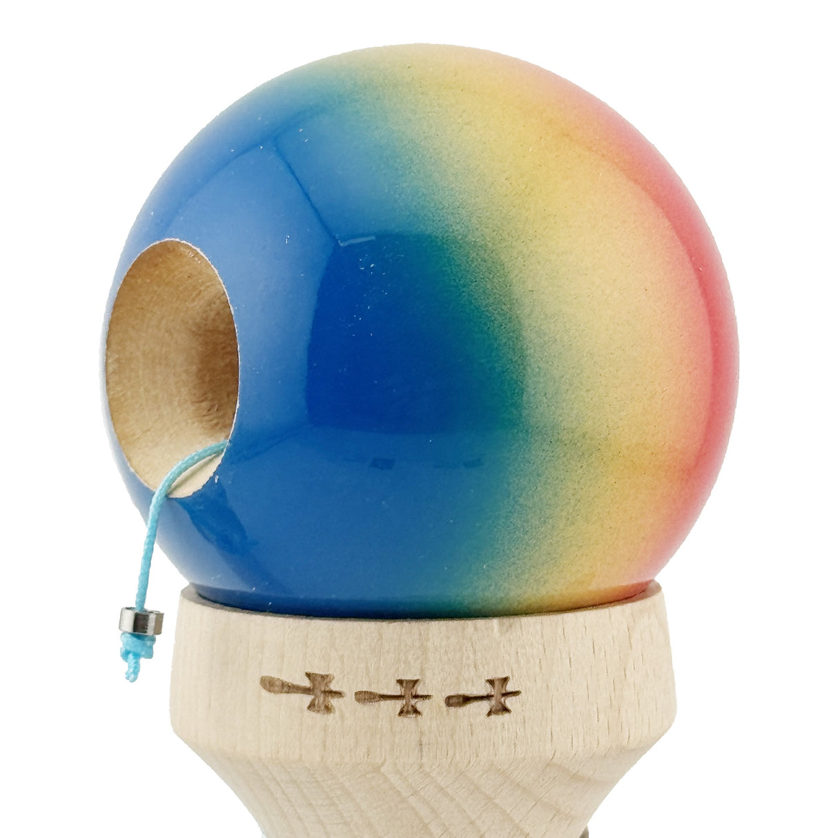 Kendama X Originala, Profesionala, Flippy, Super Sticky cu Cupe Mari KING SIZE V3, Gaura in Baza, Rulment Metalic, din lemn 18 cm, Ata 62/65 cm, Gradient Rosu/Galben/Albastru - vivimall.ro