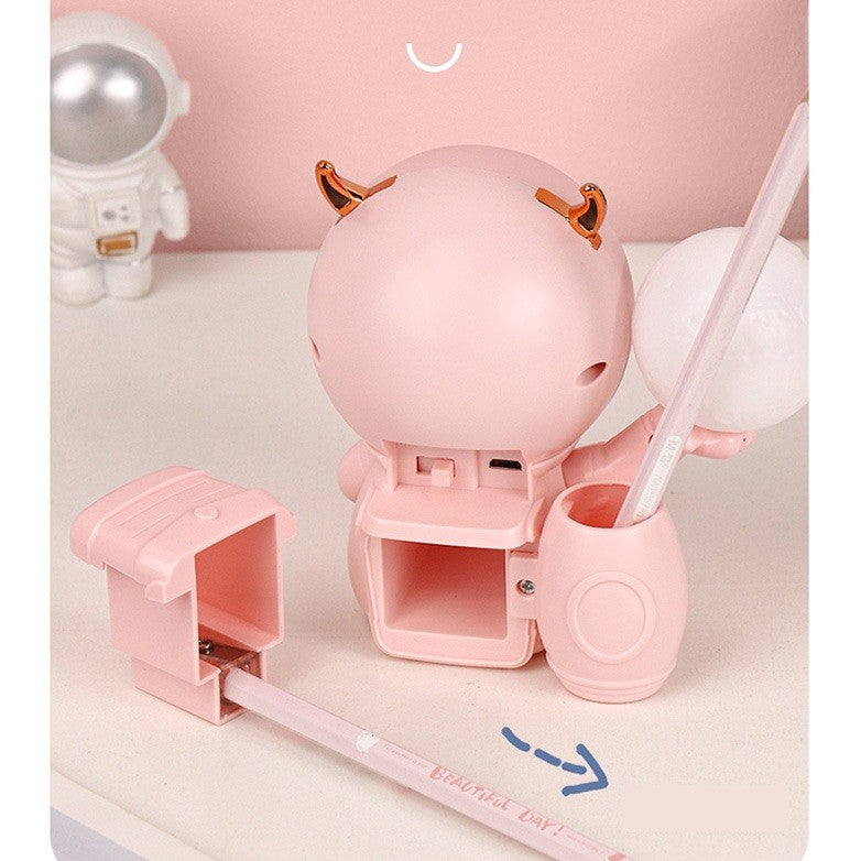 Lampa de Veghe 2in1, Flippy, Lampa, Ascutitoare si Spatiu Depozitare, Model Astronaut, Incarcare USB, din ABS, 12 x 7 x 11 cm, Lumina Led, Multicolor