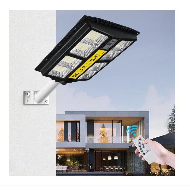 Lampa solara stradala Vivimall, cu telecomanda, senzor de miscare si lumina, suport prindere, 720 LED-uri, IP65, ABS, 15AH, 500W, temperatura culoare 6500K, 44.5x34.7x6.6 cm, autonomie 10-12 ore, negru