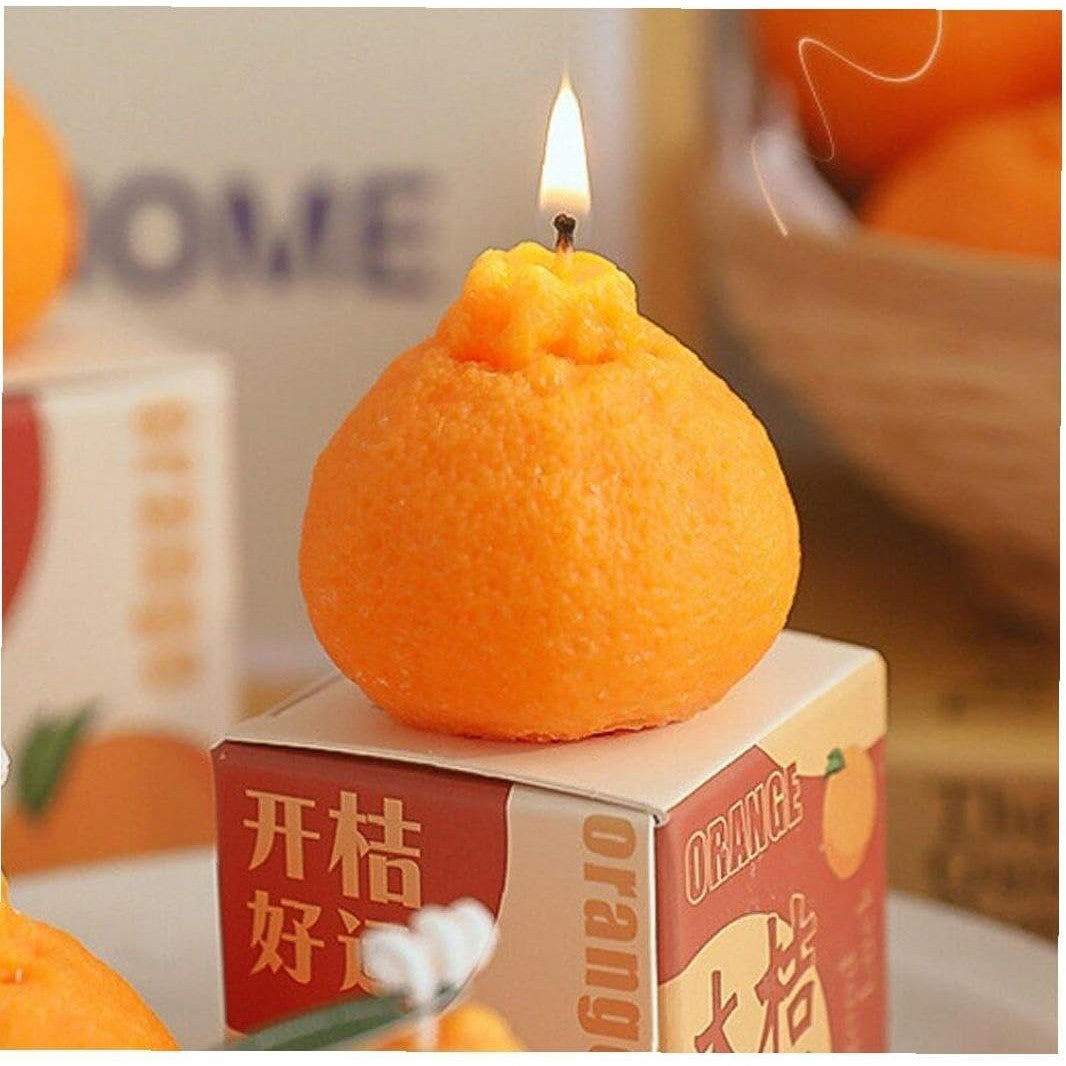 Lumanare Parfumata, Vivimall, Model Portocala Mica, Ardere 10h, 140 g, 7 x 7 cm, Parfum de Portocala, Portocaliu - vivimall.ro