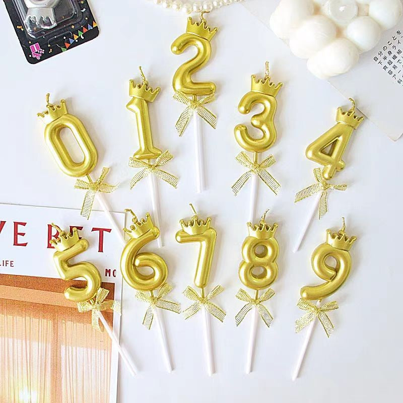 Lumanare pentru Tort Cifra 0, Model Coroana, Gold, Vivimall, Party - vivimall.ro