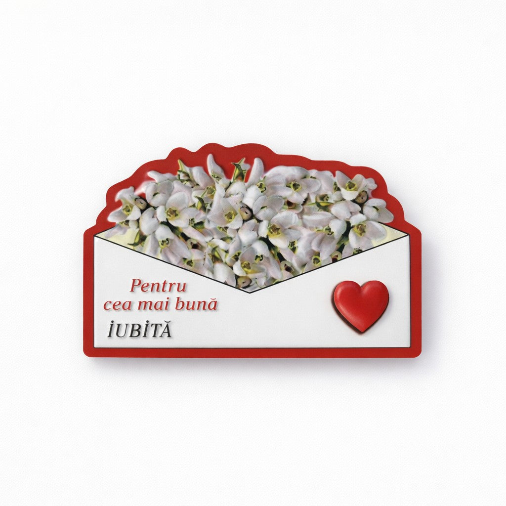 Set 24 magneți decorativi mărțișor Jolie, mesaj iubită, design plic cu flori albe și inimioare roșii, 8x6 cm