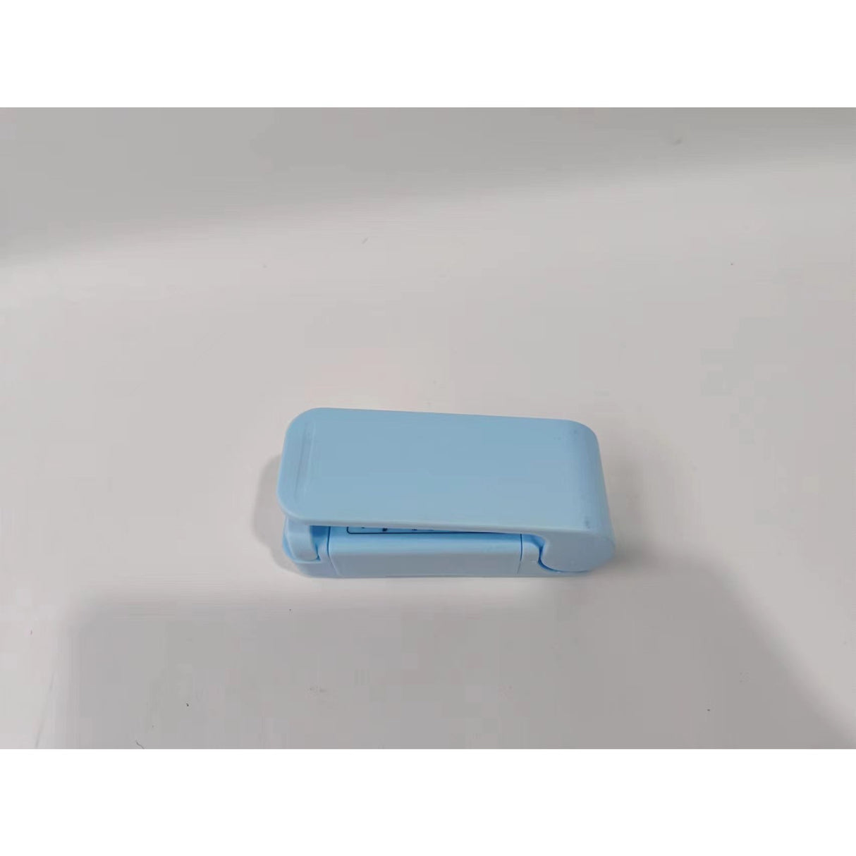 Mini Aparat de Sigilat Pungi cu Baterii, Flippy, Etansare prin Caldura, Spate Magnetic, Portabil, 9.7x3 cm, Albastru