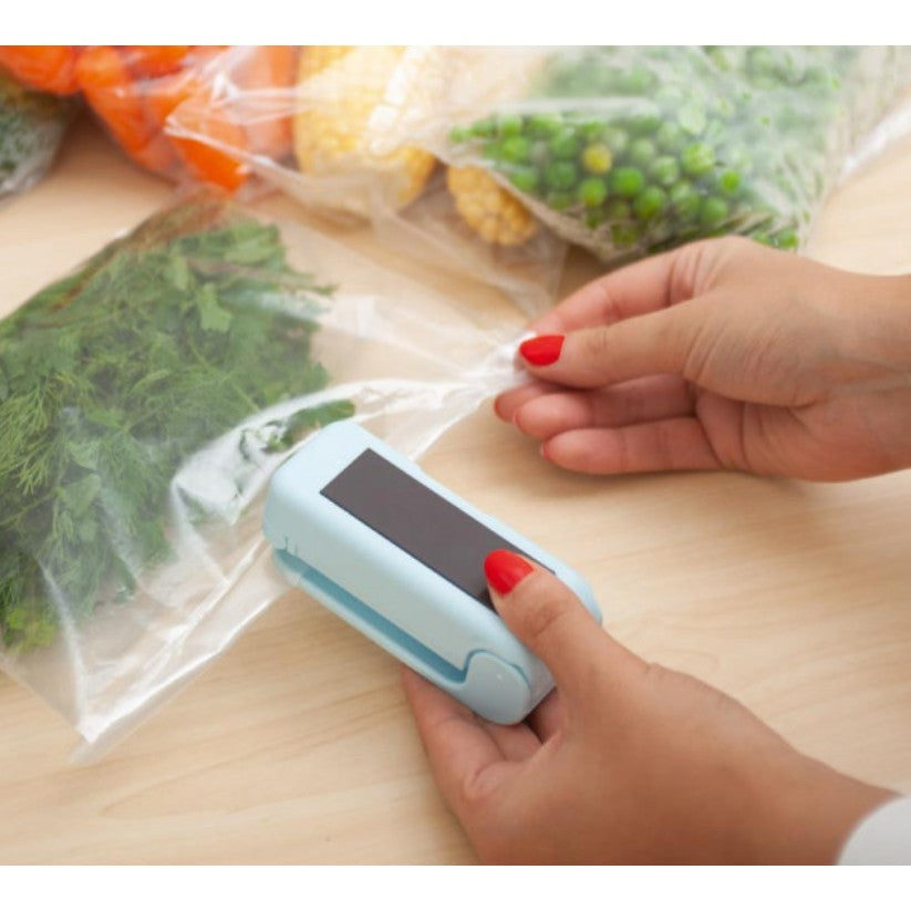 Mini Aparat de Sigilat Pungi cu Baterii, Flippy, Etansare prin Caldura, Spate Magnetic, Portabil, 9.7x3 cm, Albastru