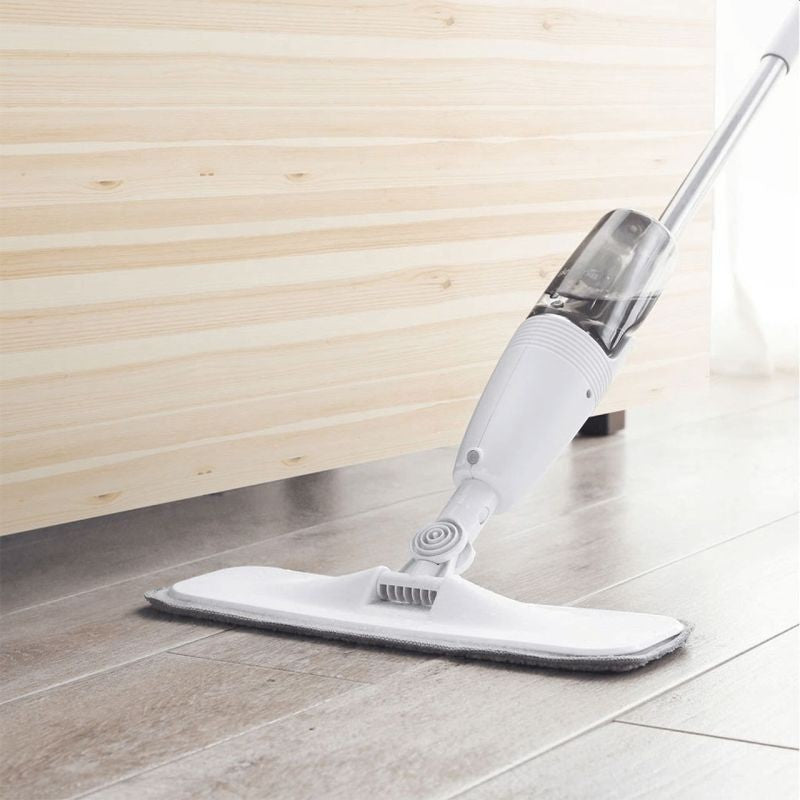 Mop plat, Vivimall, cu pulverizator, pentru uz casnic, plastic, rezerva de mop din microfibra, 125x40 cm, Alb/Negru - vivimall.ro