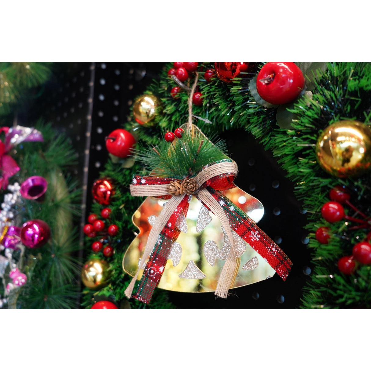 Ornament brad, Flippy, Brad, Auriu, Lucios, 16*17CM, Acril, Interior/ Exterior - vivimall.ro