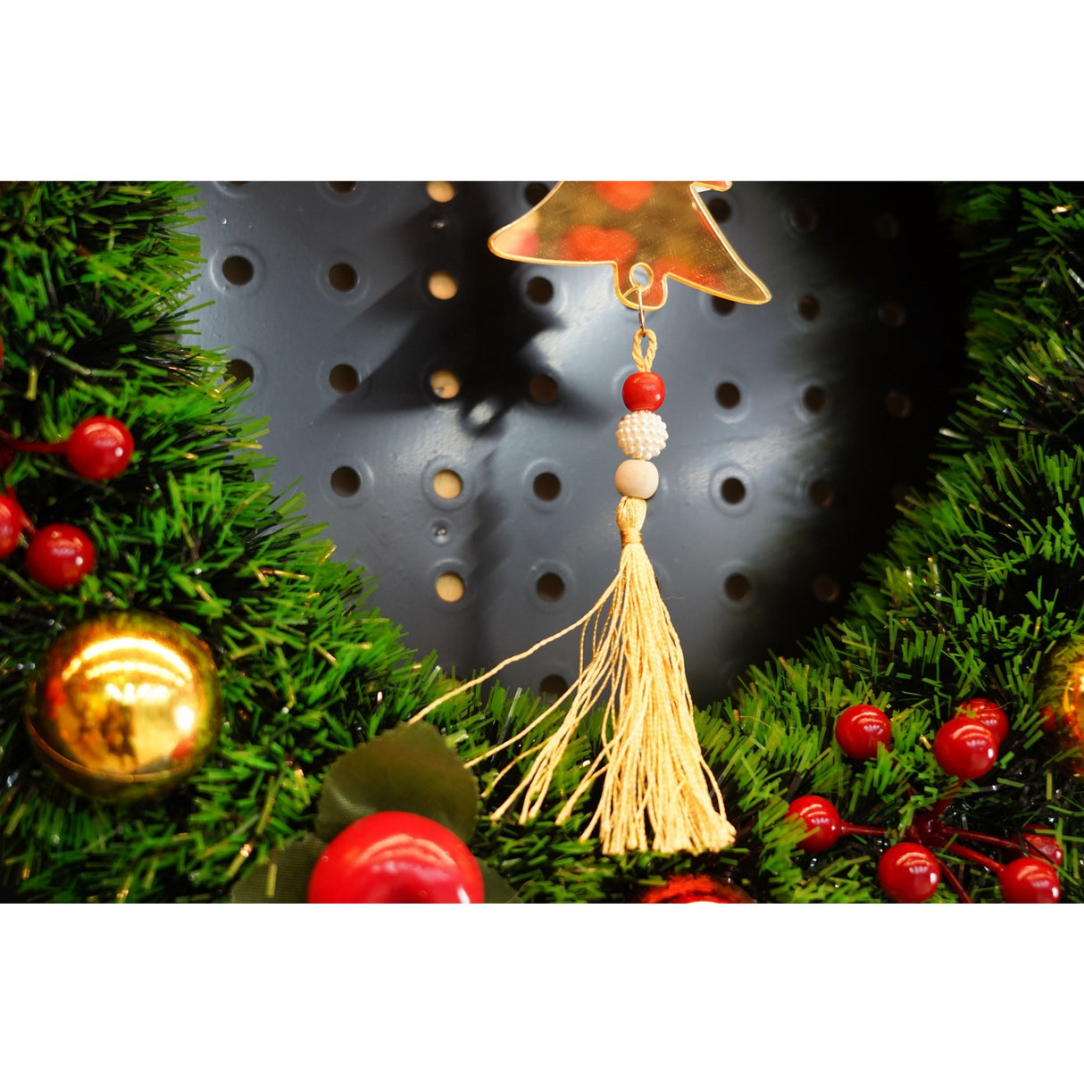 Ornament brad, Flippy, Brad, Auriu, Lucios, 8*23CM, Acril, Interior/ Exterior - vivimall.ro