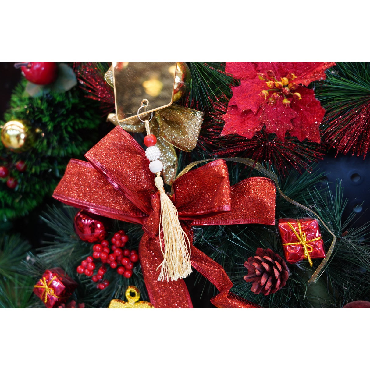 Ornament brad, Flippy, Cadou, Auriu, Lucios, 8*25CM, Acril, Interior/ Exterior - vivimall.ro
