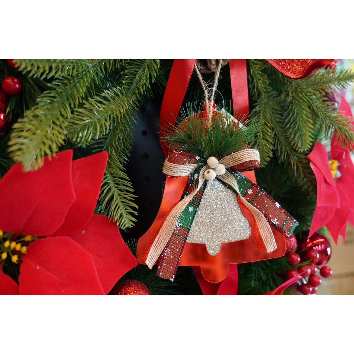 Ornament brad, Flippy, Clopotel, Rosu, Lucios, 14*16CM, Acril, Interior/ Exterior - vivimall.ro