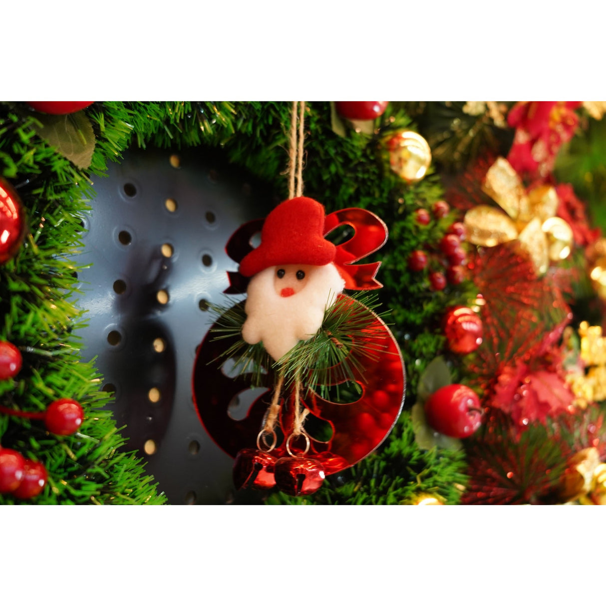 Ornament brad, Flippy, Rotund cu clopotei, Rosu, Lucios, 15*20CM, Acril, Interior/ Exterior - vivimall.ro