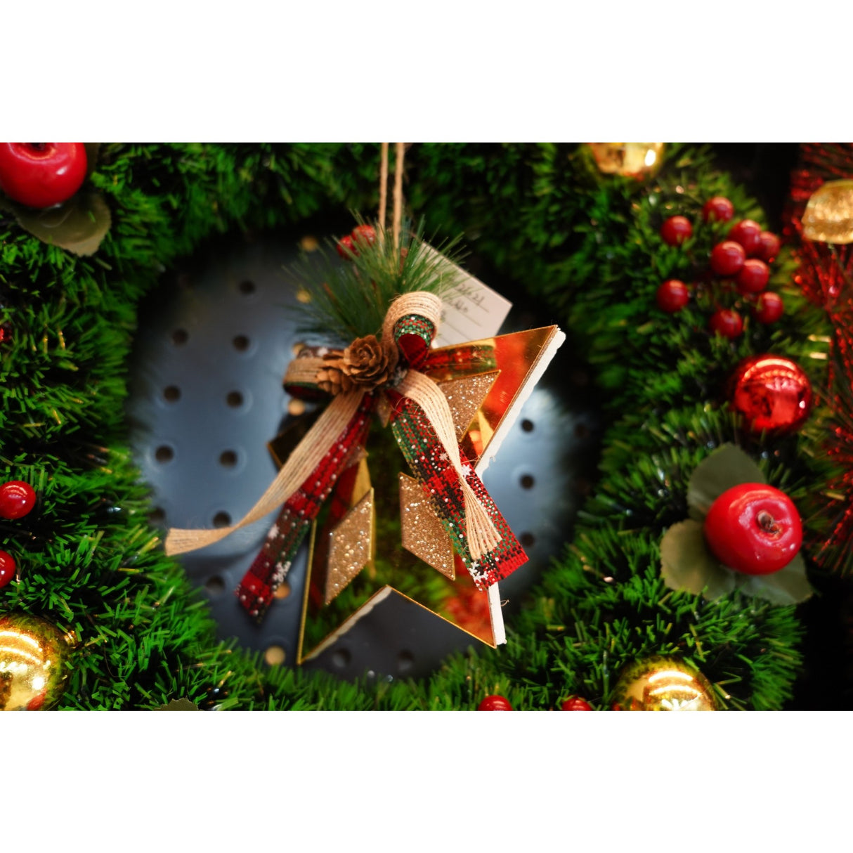 Ornament brad, Flippy, Stea, Auriu, Lucios, 17*17CM, Acril, Interior/ Exterior - vivimall.ro