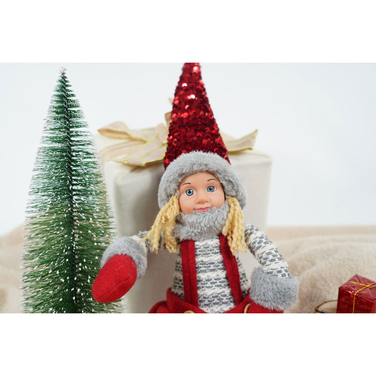 Ornament de Craciun papusa, Flippy, rosu/gri, textil, 62 cm - vivimall.ro