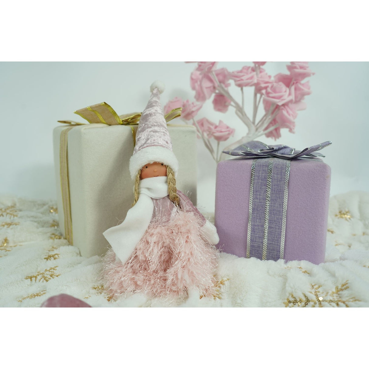 Ornament de Craciun papusa, Flippy, roz/alb, textil, 50 cm - vivimall.ro