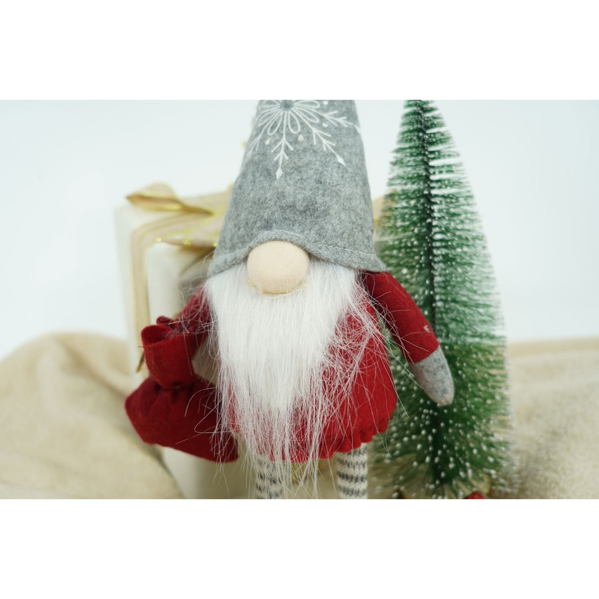 Ornament de Craciun spiridus, Flippy, rosu/alb, textil, 42 cm - vivimall.ro