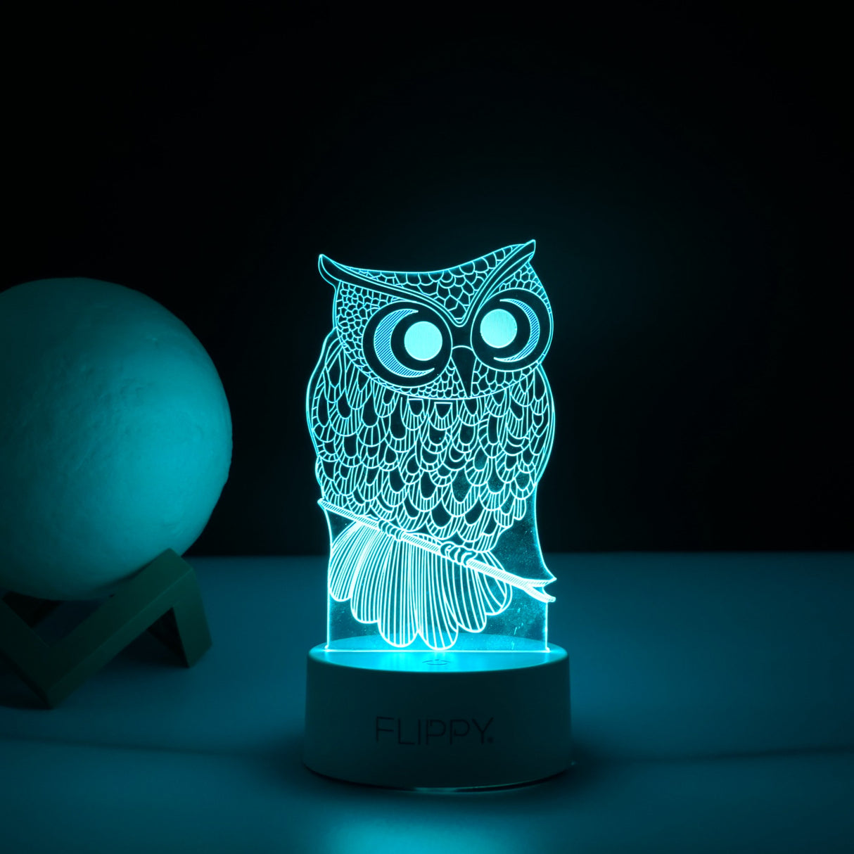 Lampa LED decorativa, Vivimall, 3D, Bufnita, cu USB si baterii, 20 cm inaltime, din material acril, lumina multicolora si telecomanda inclusa, alb - vivimall.ro