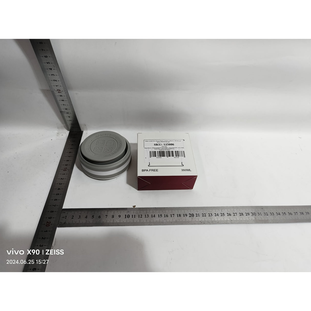 Pahar pliabil din silicon Vivimall, prentru calatorii, 350 ml, pai inclus, 9 x 9.2 cm, gri - vivimall.ro