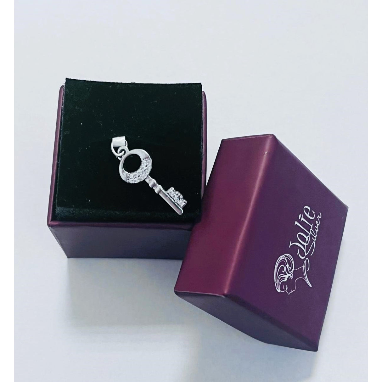 Pandantiv, Jolie Silver, Argint 925, Model Cheie Rodiata cu Pietre, 25 x 8 mm, 1.2 g - vivimall.ro