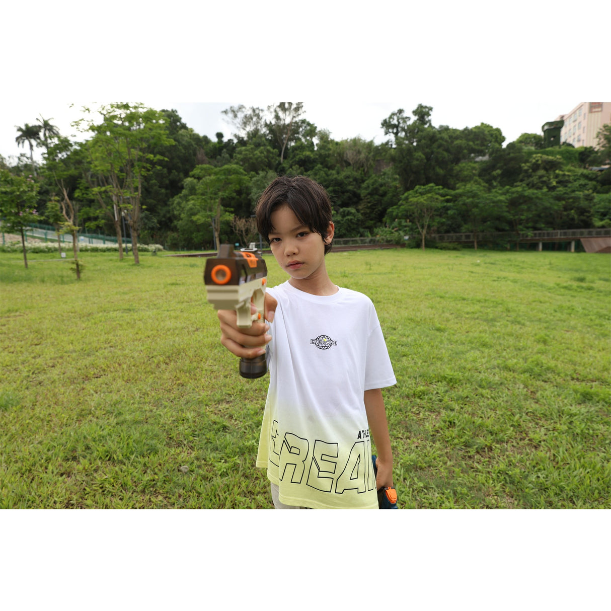 Pistol cu Apa Electric, Flippy, 2 Rezervoare 75/350 ml, din ABS+Silicon, Baterie, Incarcare USB, Conectare la Furtun, +6 Ani, Maro