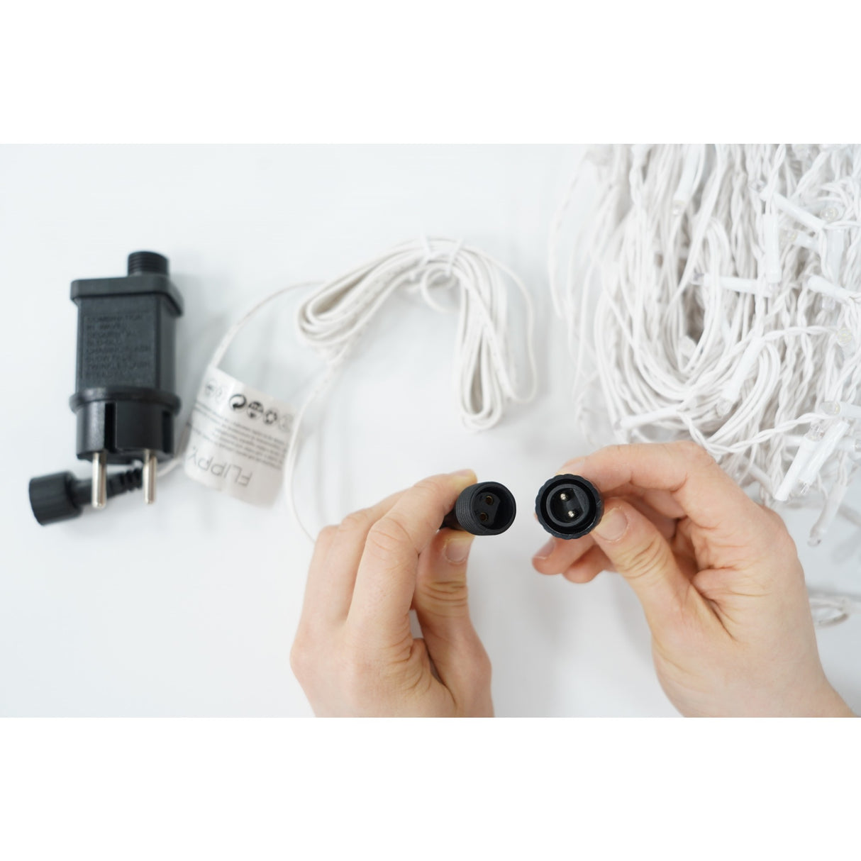 Prelungitor Instalatie Luminoasa, Vivimall, 3 m, 230V, Fir Alb - vivimall.ro