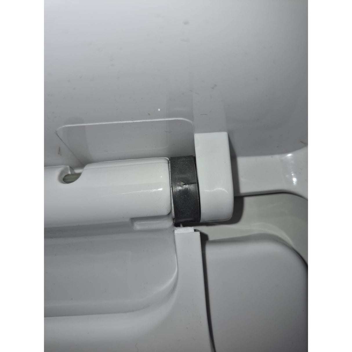 Capac toaletă Flippy 2 în 1 montat pe vas WC standard, potrivit adulți și copii, culoare albă
