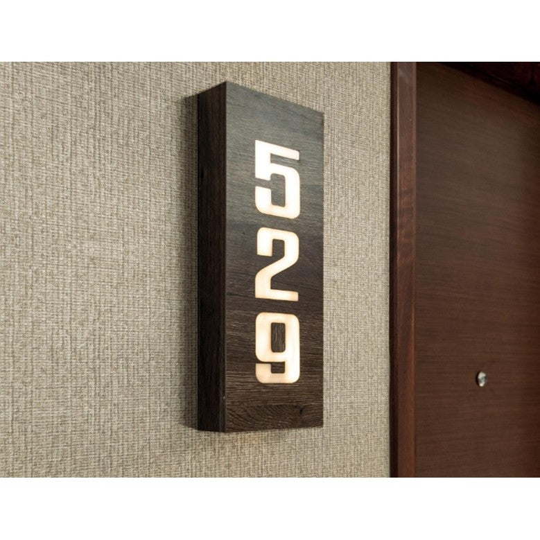 Rola Autoadeziva pentru Perete, Vivimall, din Panza, 10 m, Rezistenta la Umezeala, 2.5 mm Grosime, Model Texturat, Maro - vivimall.ro