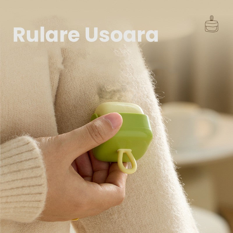 Rolă pentru scame lavabilă verde matcha, detaliu suprafață adezivă reutilizabilă pentru haine