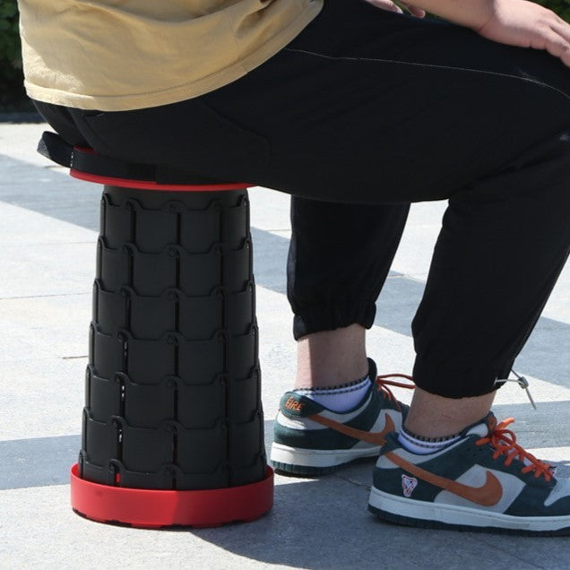 Scaun Telescopic Pliabil pentru Camping si Pescuit, Vivimall, Portabil, Universal, Sustine 150 kg, ABS, Diametru 25 cm, Extensibil, Inaltime 45 cm, Rosu-Negru - vivimall.ro