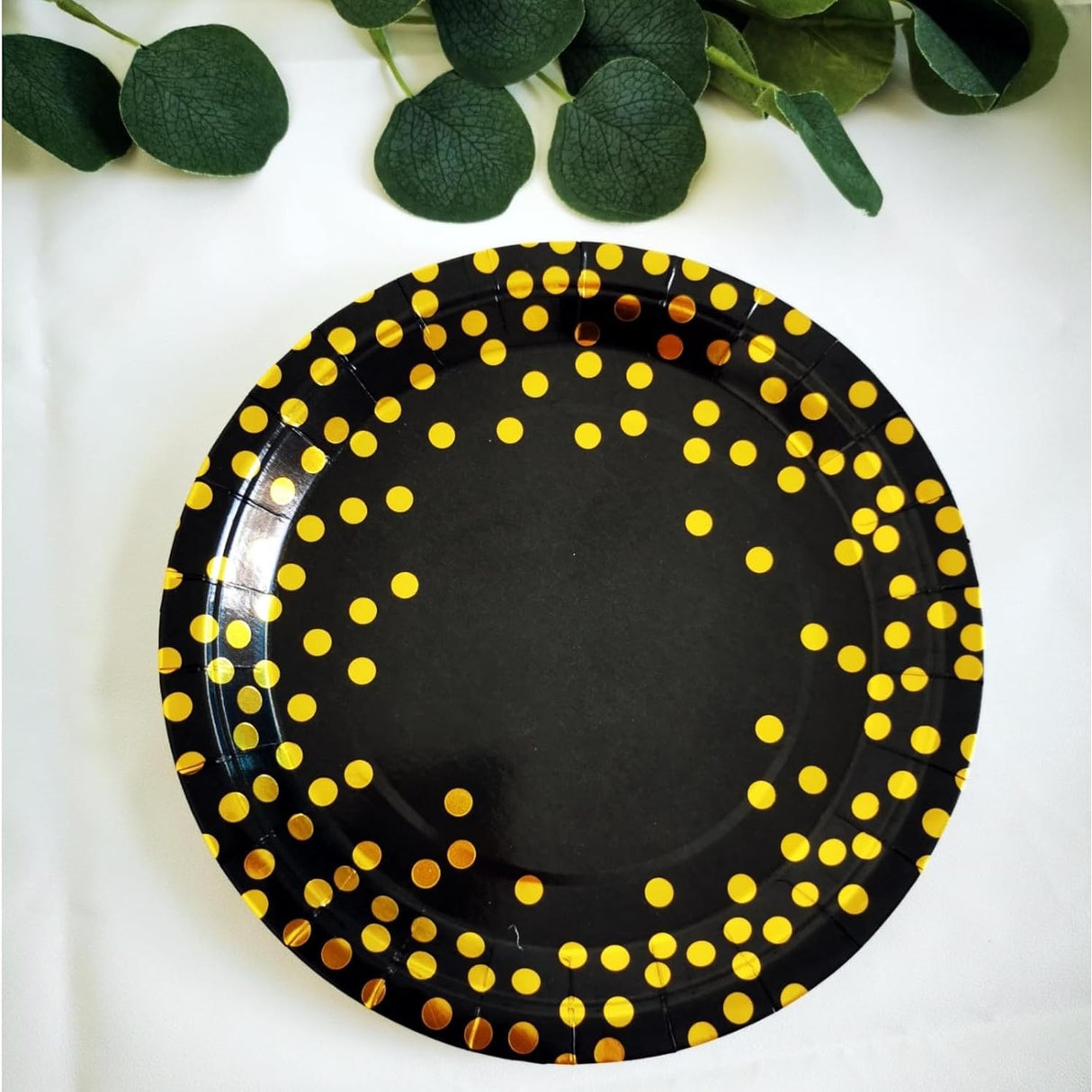 Set 10 Farfurii Unica Folosinta, Flippy, Imprimeu cu Buline, din Carton, Diametru 23 cm, Negru/Auriu