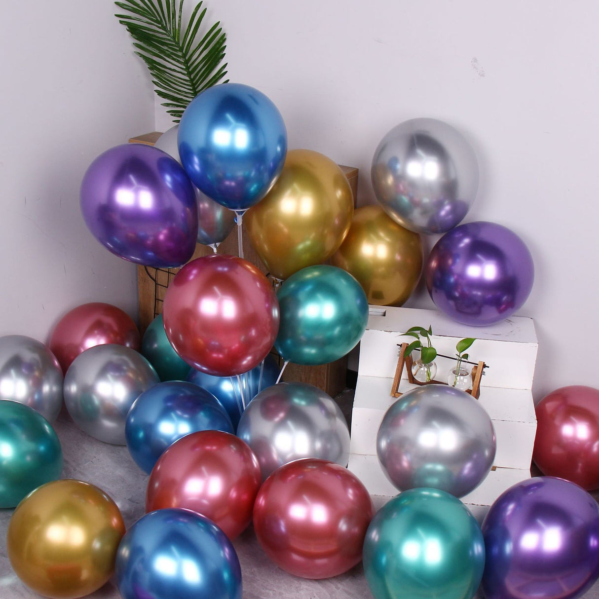 Set 12 Baloane, Vivimall, din Latex Chrome, 25 cm, Rosu - vivimall.ro