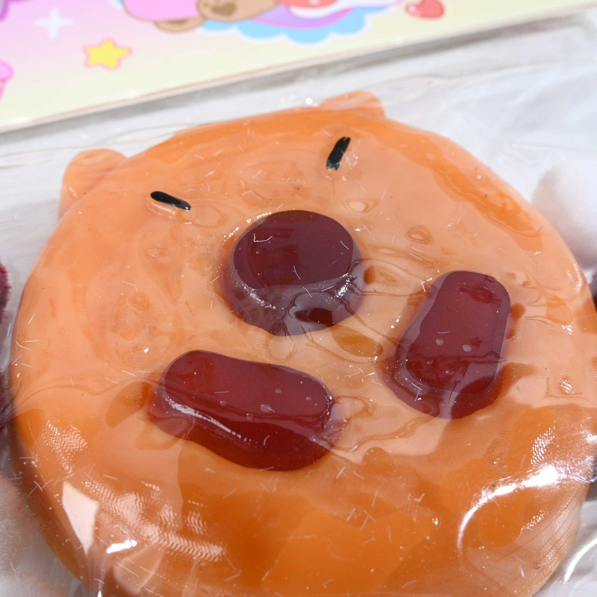 Set 12 Jucarii Antistres Squishy, Vivimall, cu Revenire Lenta, Squeeze Pinch Family, Forma de Biscuite Rotund, Model Capybara, 7x6.5 cm, 55g, Ambalaj Transparent, Maro - vivimall.ro